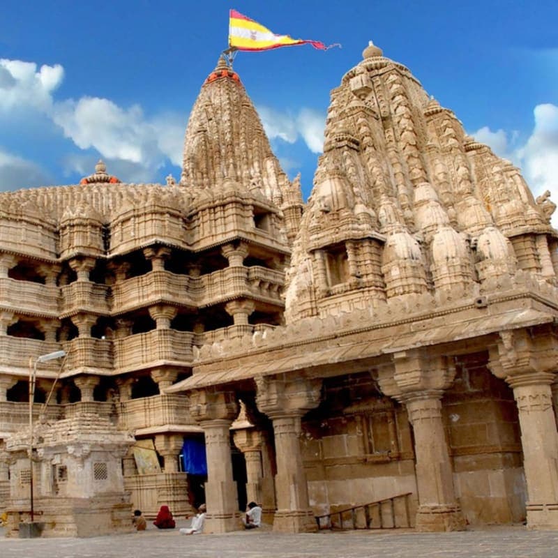 Dwarkadhish Temple shikhara above the Gomti ghat, Dwarka